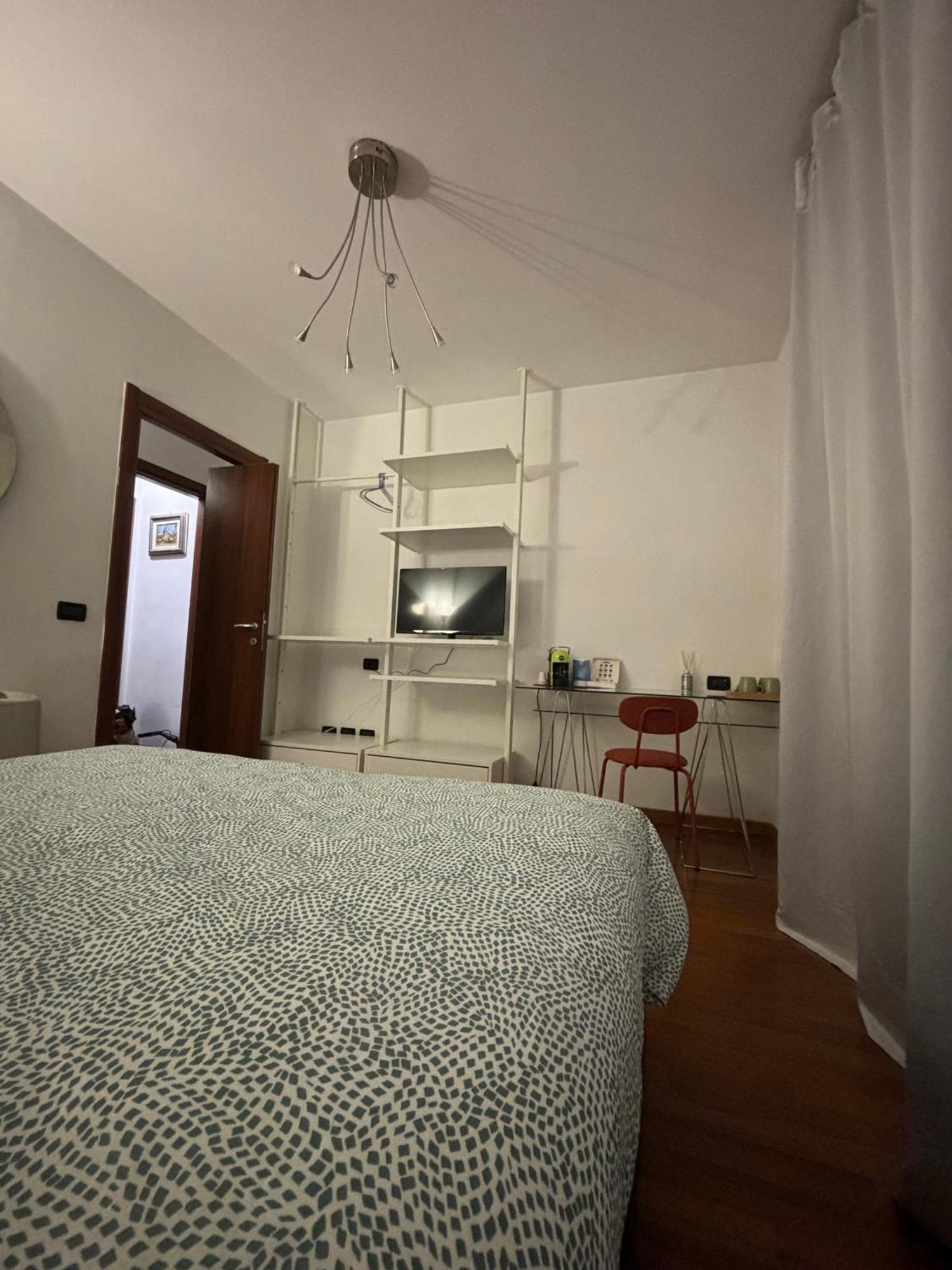 Vespucci Rooms & Apartament Eliana Firenze Bagian luar foto